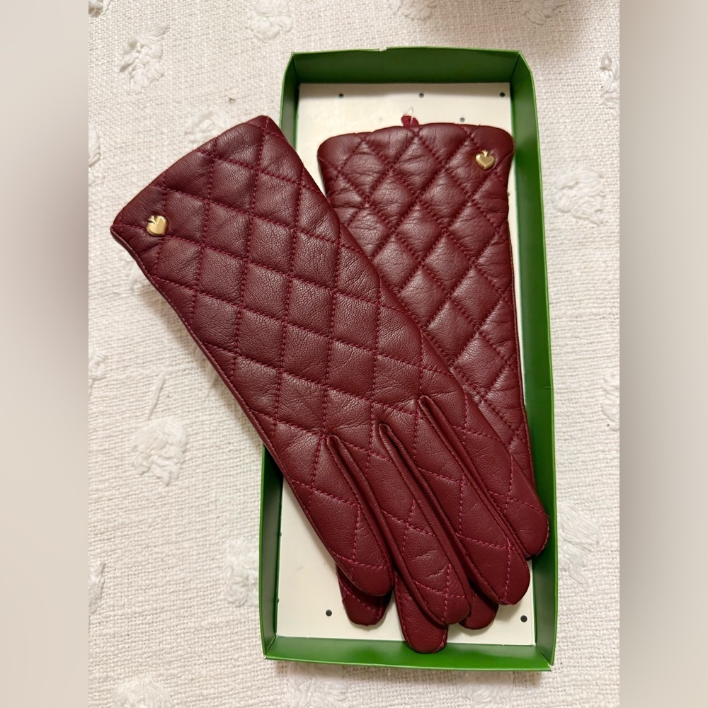 Kate Spade 100% Genuine Goat Leather Quilted Gloves in Deep Burgundy NWT size S